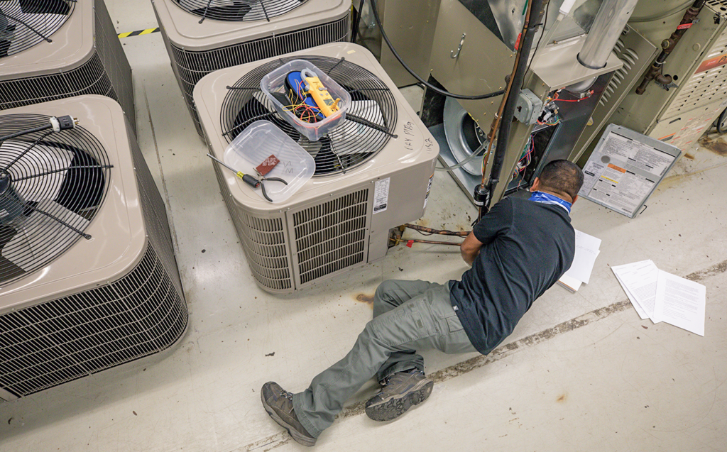 hvacr students furnace tuneup 10152020 4 1024x637 hvacr students furnace tuneup 10152020 4 1024x637